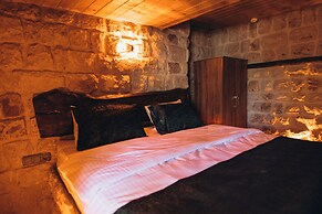 İsadora Cave Cappadocia