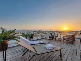 Sanders Olive Shared Pool Apartments