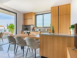 Sanders Olive Shared Pool Apartments