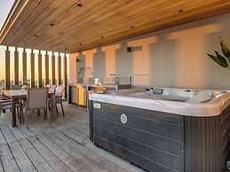 Sanders Olive Shared Pool Apartments