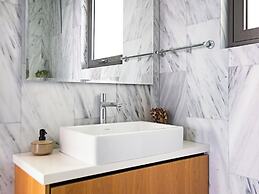 Sanders Olive Shared Pool Apartments