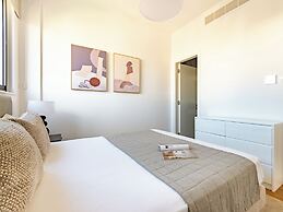 Sanders Olive Shared Pool Apartments