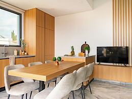 Sanders Olive Shared Pool Apartments