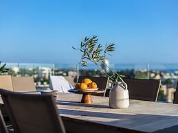 Sanders Olive Shared Pool Apartments