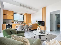 Sanders Olive Shared Pool Apartments