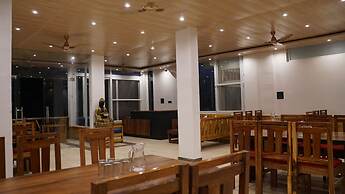 Maulyar Forest Resort