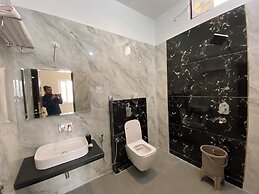 Maulyar Forest Resort