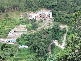 Maulyar Forest Resort