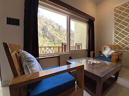 Maulyar Forest Resort