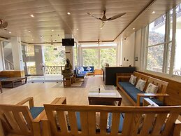 Maulyar Forest Resort