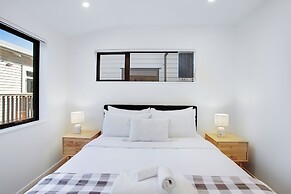 Style Serenity Townhouse with Parking