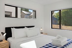 Style Serenity Townhouse with Parking