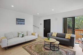 Style Serenity Townhouse with Parking