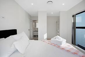 Style Serenity Townhouse with Parking