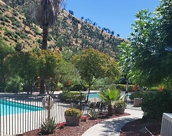 Canyon Creek Resort