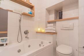 Linda Apartments in Como