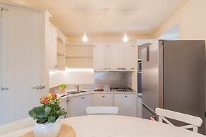 Linda Apartments in Como