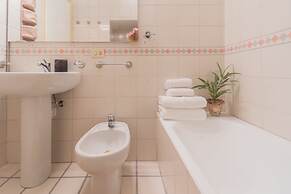 Linda Apartments in Como