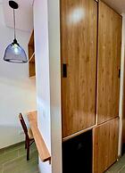 605-Estudio luminoso con balcón