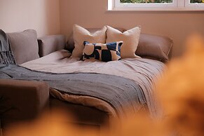 Stylish, Luxury Apartment Sleeps 4 - Southampton