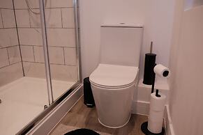 Stylish, Luxury Apartment Sleeps 4 - Southampton