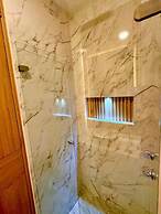 514- Estudio luminoso con balcón