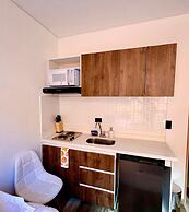 514- Estudio luminoso con balcón