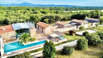 NUIKI Lodges