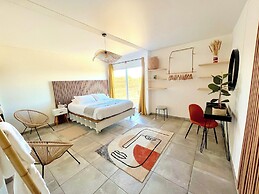 NUIKI Lodges