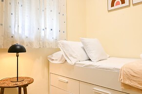 M Emb1545 Coqueto Apartamento de dos Dormitorios