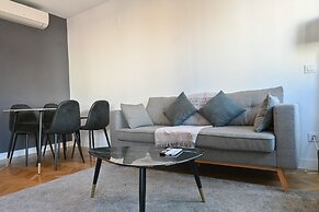 M Sil27 Bonito Apartamento de dos Dormitorios a