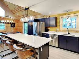 The Pour House by Taylor Made Deep Creek