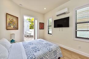 Sorrento Cabana: 1-Bedroom Cabana Near Vanderbilt Beach – Perfect for 