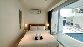 B14 Pool Access Partial Seaview 2brs 1 Bath at Karon