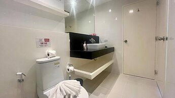 B14 Pool Access Partial Seaview 2brs 1 Bath at Karon