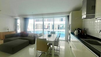 B14 Pool Access Partial Seaview 2brs 1 Bath at Karon