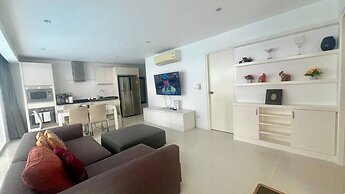 B14 Pool Access Partial Seaview 2brs 1 Bath at Karon