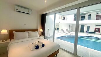 B14 Pool Access Partial Seaview 2brs 1 Bath at Karon