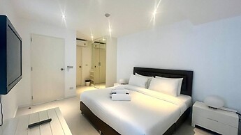 B14 Pool Access Partial Seaview 2brs 1 Bath at Karon