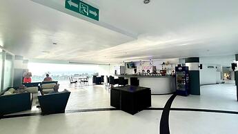 B14 Pool Access Partial Seaview 2brs 1 Bath at Karon