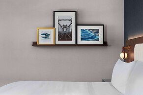 The Well House Hamilton, Tapestry Collection By Hilton