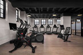 The Well House Hamilton, Tapestry Collection By Hilton