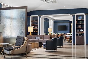 The Well House Hamilton, Tapestry Collection By Hilton