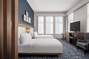 The Well House Hamilton, Tapestry Collection By Hilton