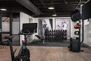 The Well House Hamilton, Tapestry Collection By Hilton