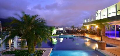 Hotel Pestana Caracas Premium