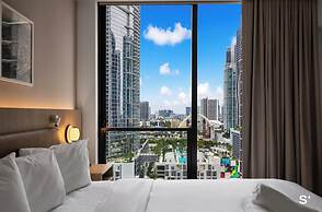 Stayplus Luxury Condo in Downtown Miami