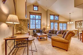 Ski-in Luxury Townhome at Mountain Thunder in Breckenridge