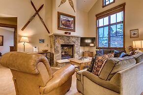Ski-in Luxury Townhome at Mountain Thunder in Breckenridge