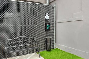 Red Roof Inn PLUS+ Jamaica, NY – JFK Airport